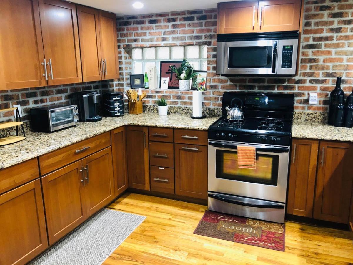 Updated Amazing Bi -Level Condo Minutes From Water Views Of New York City North Bergen Luaran gambar